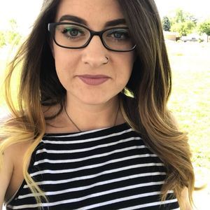 Meet your Posher, Kylee